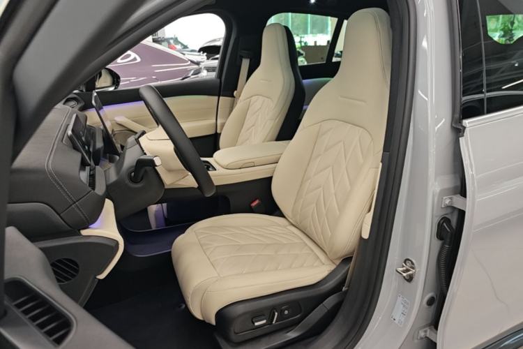 Used Nio EC6 2025 75 kWh Left Front Seat