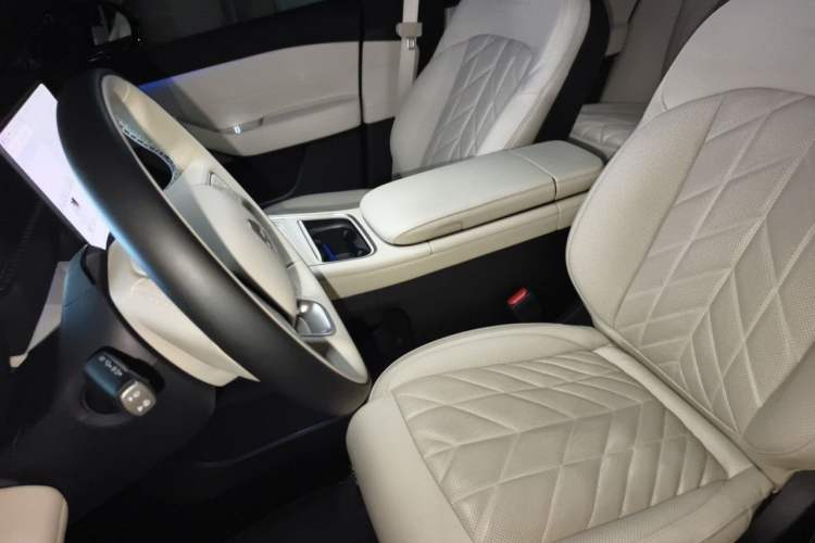 Used Nio EC6 2025 75 kWh Left Front Seat