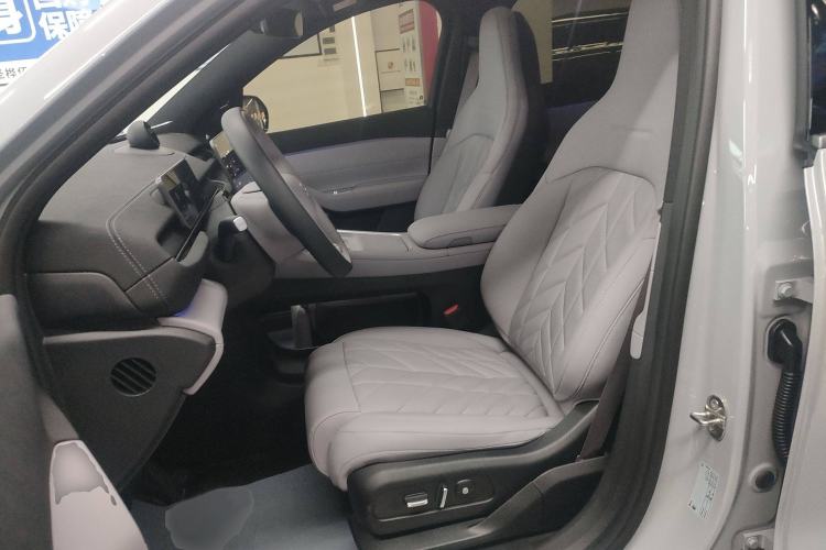 Used Nio EC6 2025 75 kWh Left Front Seat