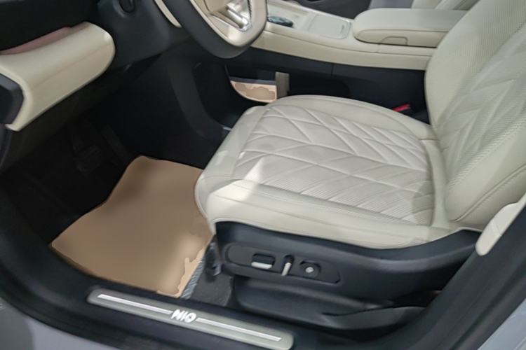 Used Nio EC6 2025 75 kWh Left Front Seat