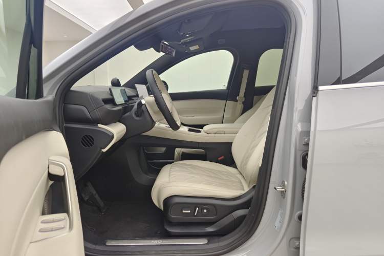 Used Nio EC6 2025 75 kWh Left Front Seat