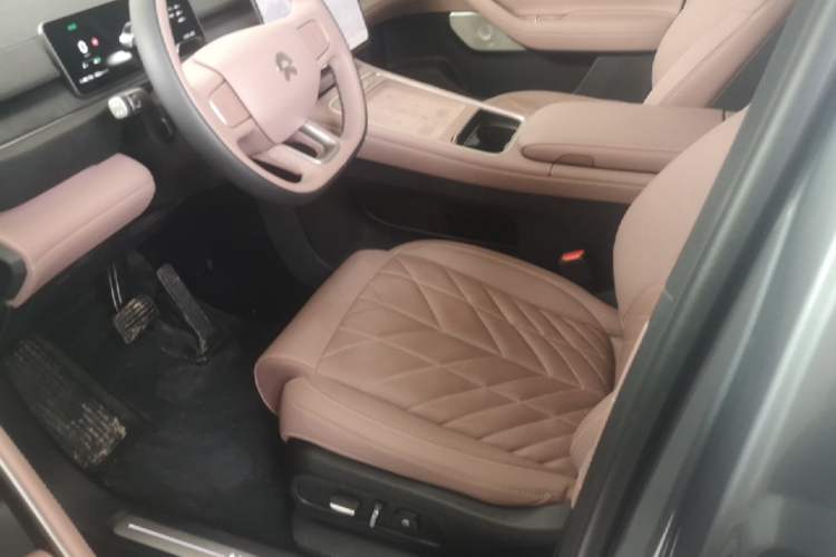 Used Nio EC6 2025 75 kWh Left Front Seat