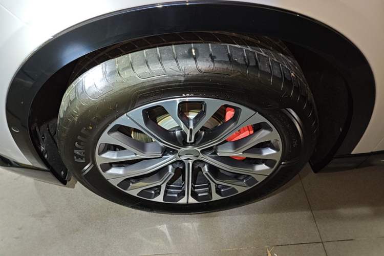 Used Nio EC6 2025 75 kWh Left Front Wheel Hub