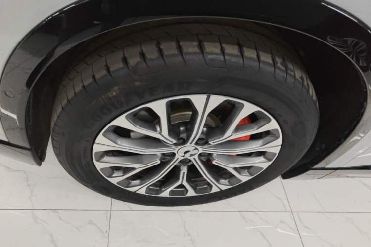 Used Nio EC6 2025 75 kWh Left Front Wheel Hub