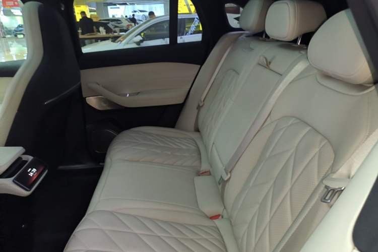 Used Nio EC6 2025 75 kWh Left Rear Seat