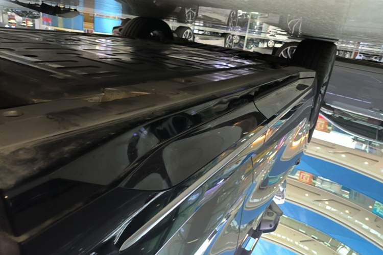 Used Nio EC6 2025 75 kWh Left Side Sill