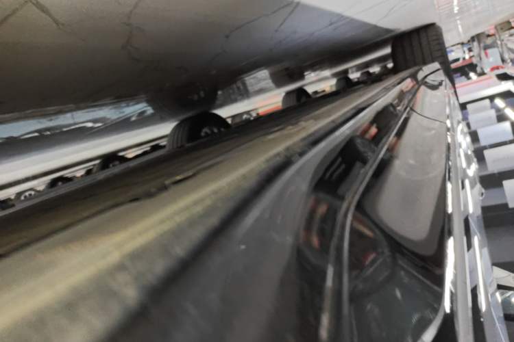 Used Nio EC6 2025 75 kWh Left Side Sill