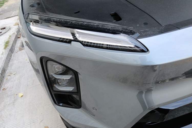 Used Nio EC6 2025 75 kWh Right Front Headlight