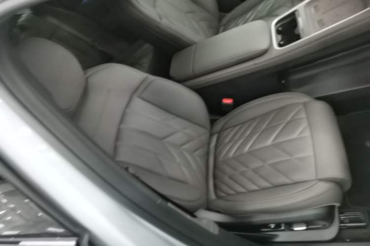 Used Nio EC6 2025 75 kWh Right Front Seat