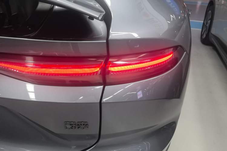 Used Nio EC6 2025 75 kWh Right Rear Taillight