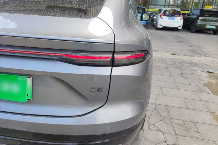 Used Nio EC6 2025 75 kWh Right Rear Taillight