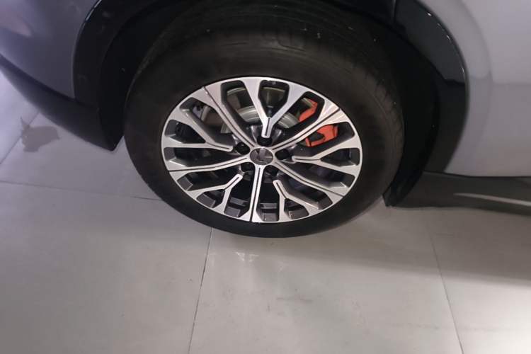 Used Nio EC6 2025 75 kWh Right Rear Wheel Hub