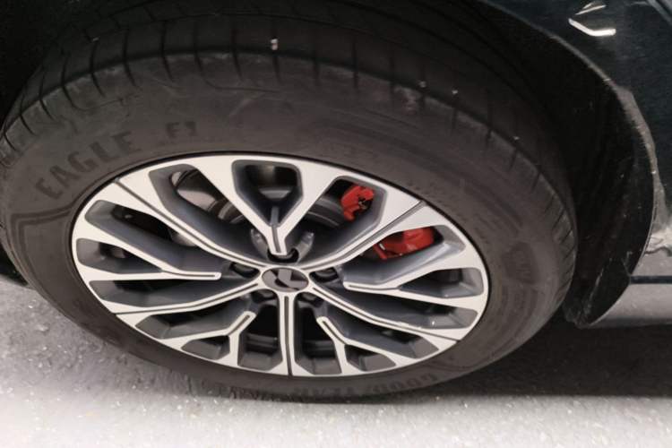 Used Nio EC6 2025 75 kWh Right Rear Wheel Hub