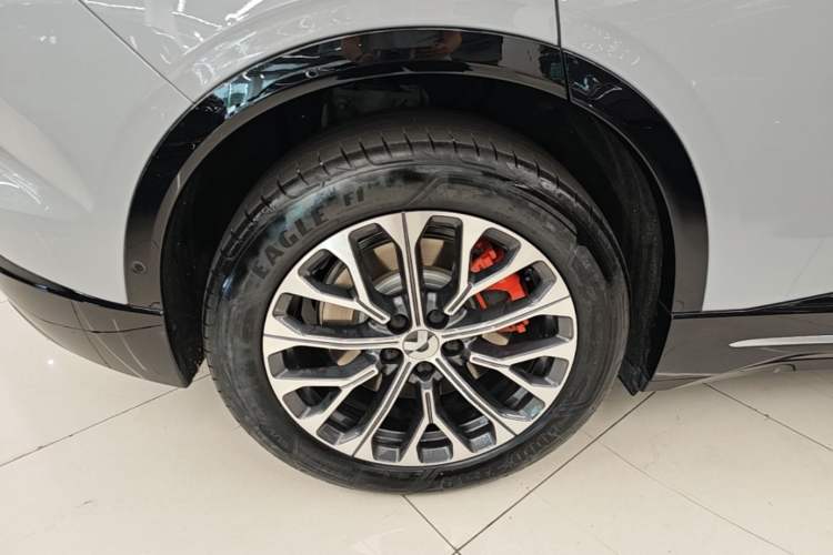 Used Nio EC6 2025 75 kWh Right Rear Wheel Hub