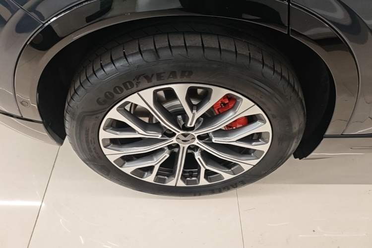Used Nio EC6 2025 75 kWh Right Rear Wheel Hub