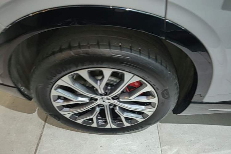 Used Nio EC6 2025 75 kWh Right Rear Wheel Hub