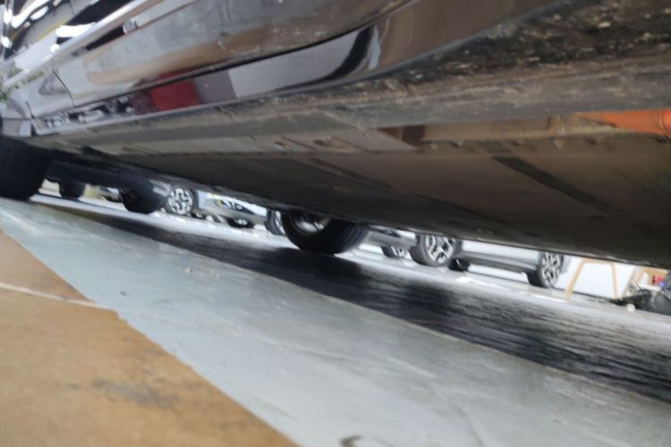 Used Nio EC6 2025 75 kWh Right Side Sill