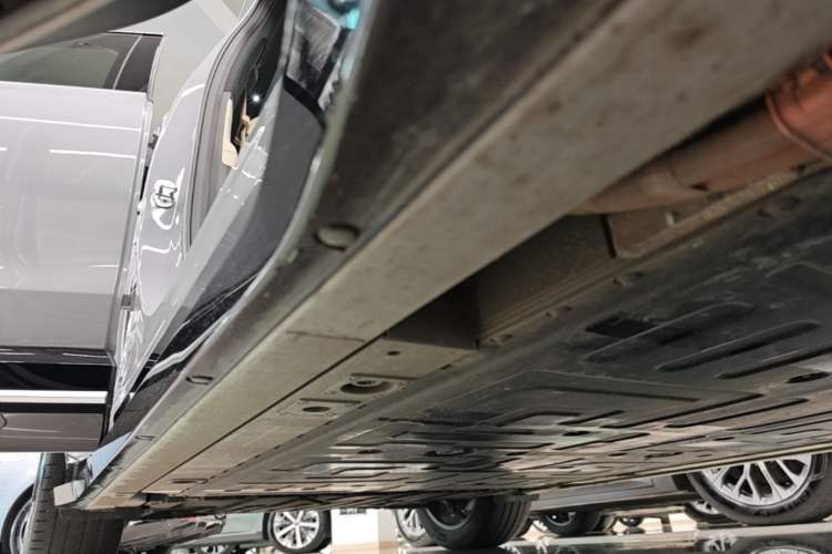Used Nio EC6 2025 75 kWh Right Side Sill