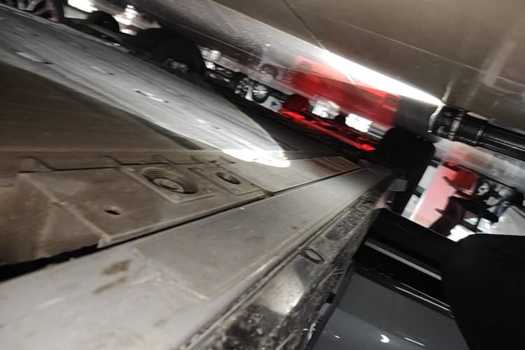 Used Nio EC6 2025 75 kWh Right Side Sill
