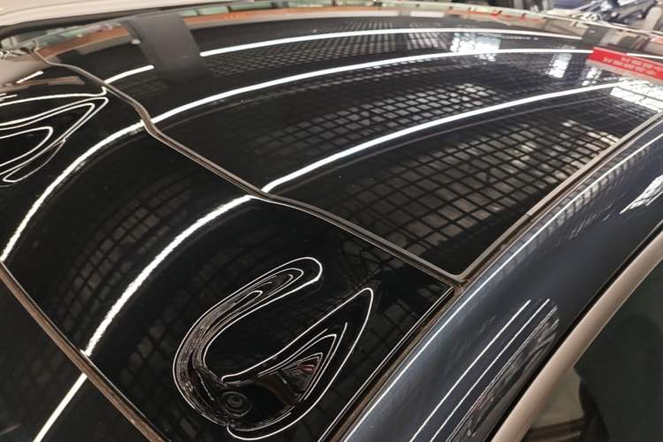 Used Nio EC6 2025 75 kWh Roof