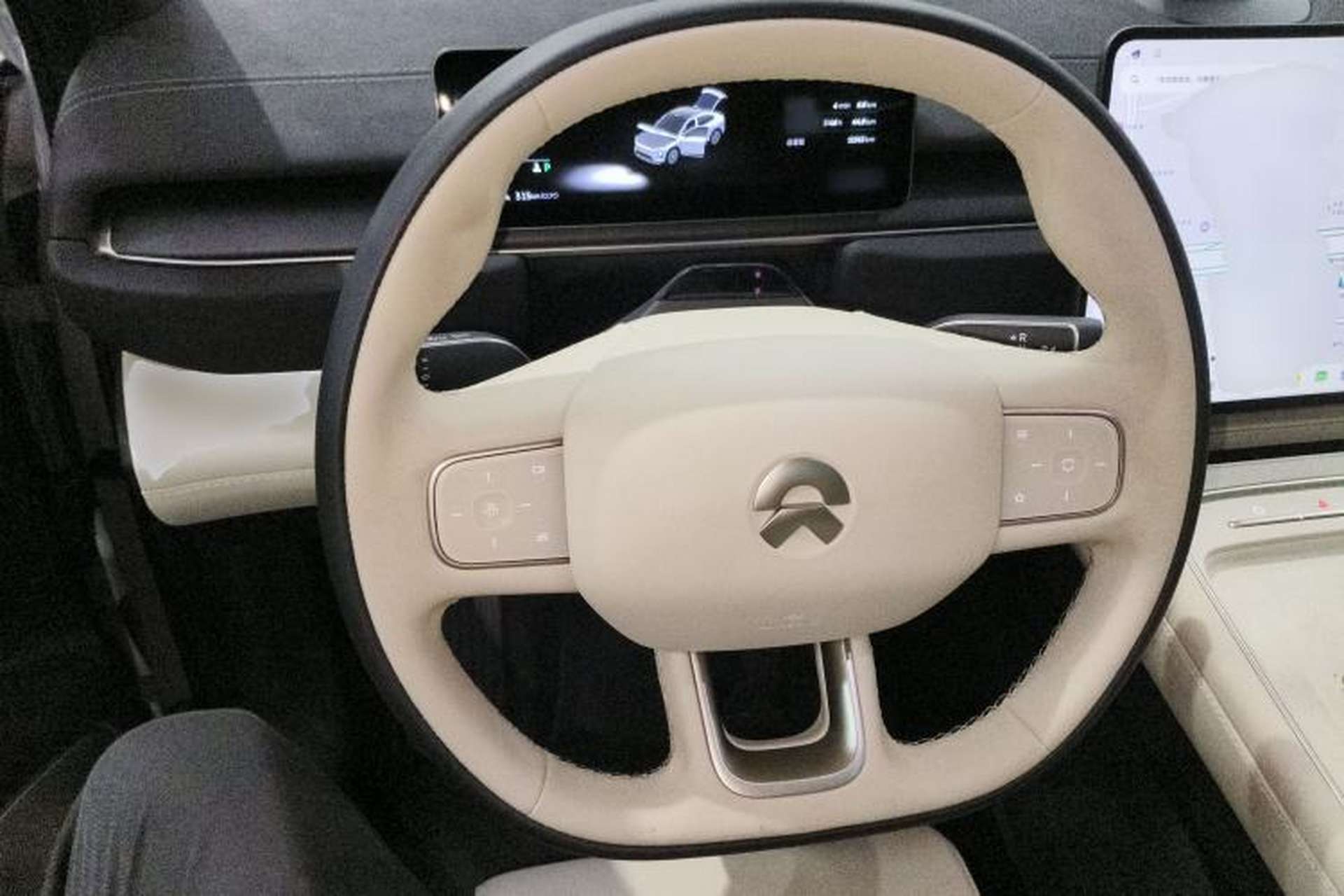 Used Nio EC6 2025 75 kWh Steering Wheel