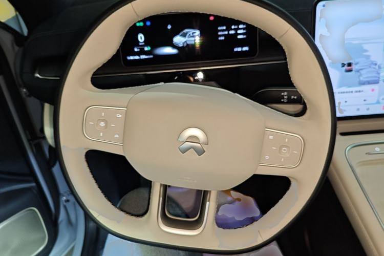 Used Nio EC6 2025 75 kWh Steering Wheel