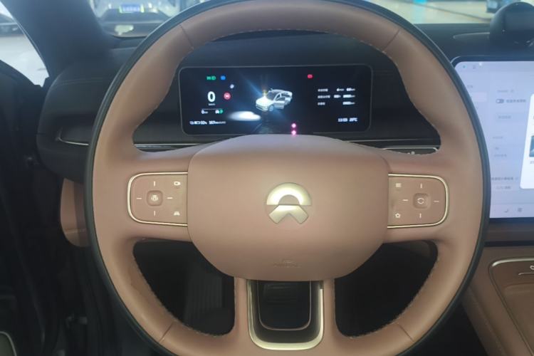 Used Nio EC6 2025 75 kWh Steering Wheel