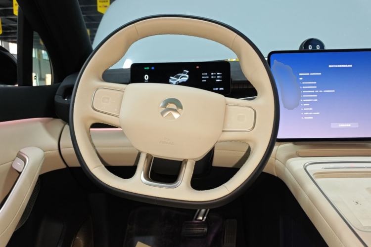 Used Nio EC6 2025 75 kWh Steering Wheel