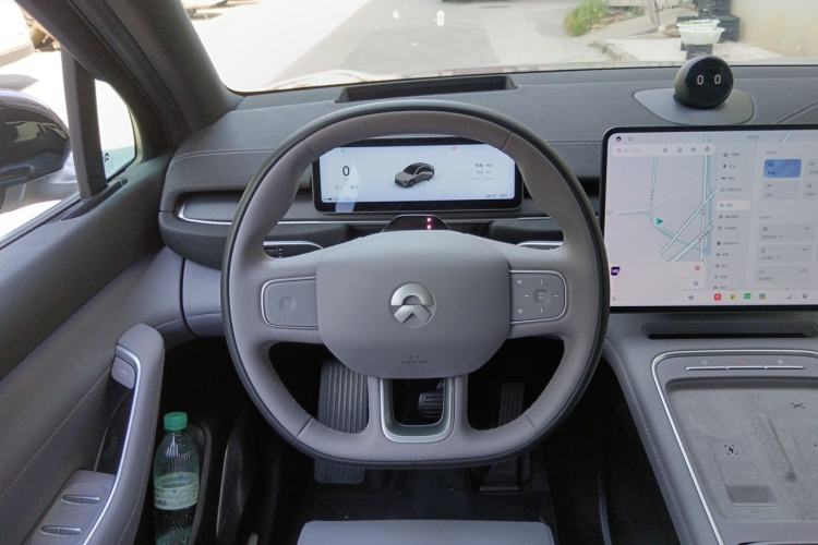 Used Nio EC6 2025 75 kWh Steering Wheel