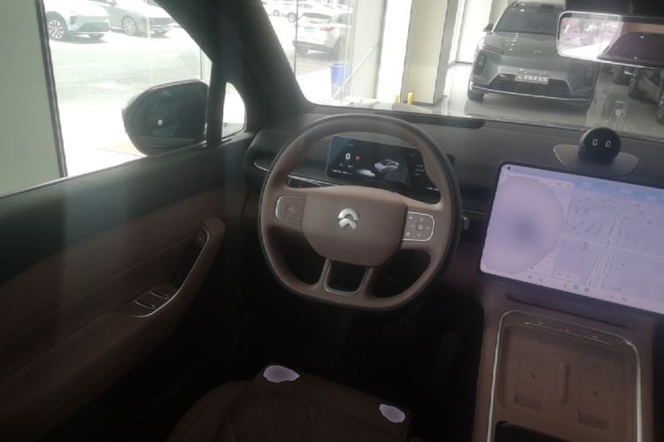 Used Nio EC6 2025 75 kWh Steering Wheel