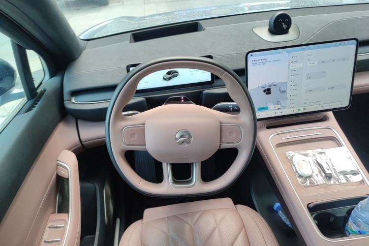 Used Nio EC6 2025 75 kWh Steering Wheel