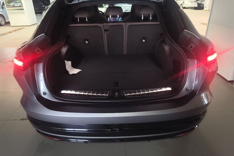 Used Nio EC6 2025 75 kWh Trunk