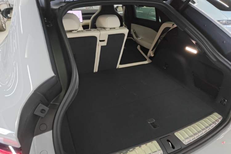 Used Nio EC6 2025 75 kWh Trunk
