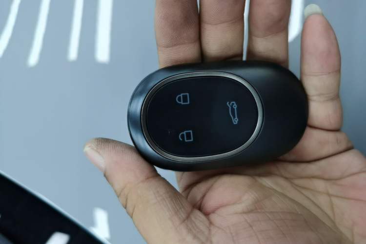 Used Nio EC6 2025 75 kWh Vehicle Key