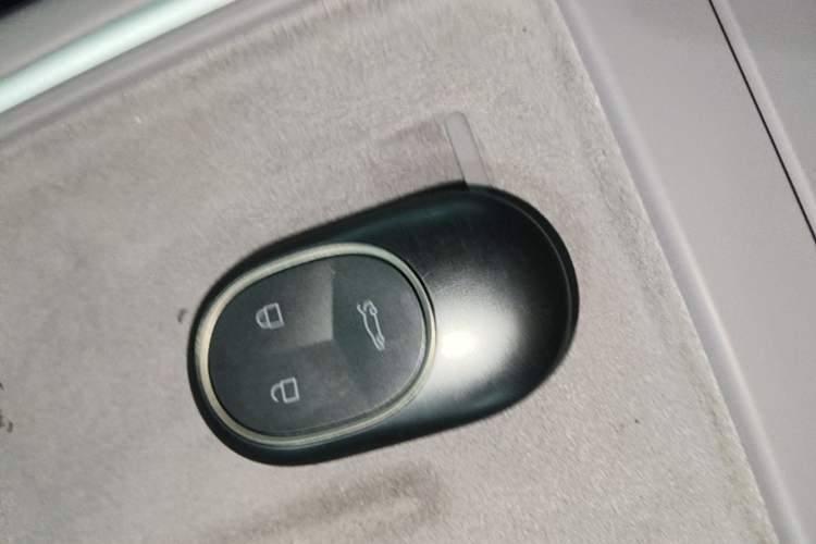 Used Nio EC6 2025 75 kWh Vehicle Key