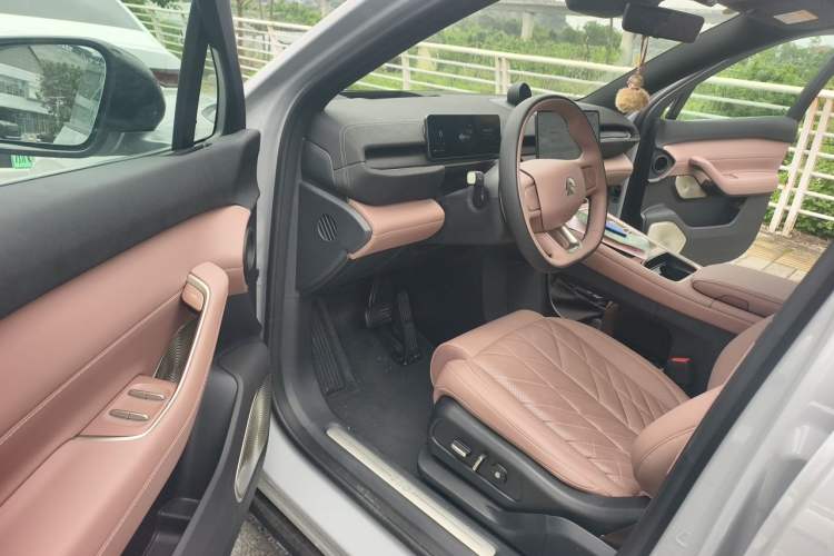 Used Nio EC6 2025 75 kWh Driver Seat