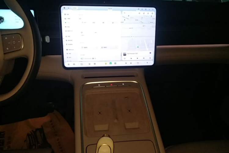 Used Nio EC6 2025 75 kWh Audio And AC Panel