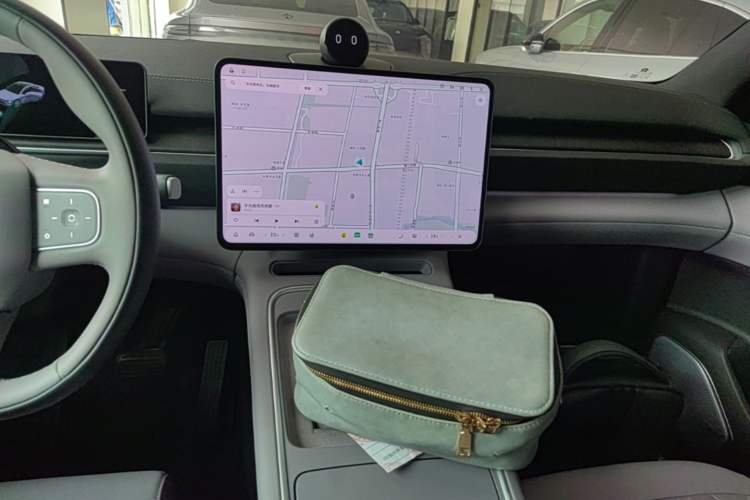 Used Nio EC6 2025 75 kWh Audio And AC Panel