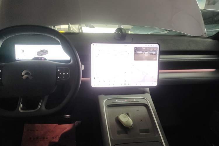 Used Nio EC6 2025 75 kWh Audio And AC Panel