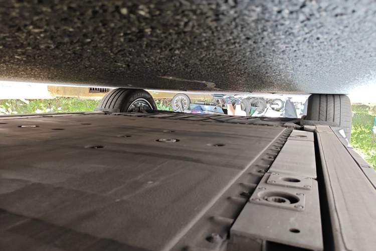 Used Nio EC6 2025 75 kWh Chassis Front Right