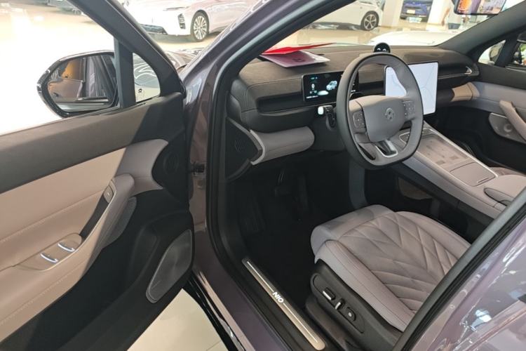 Used Nio EC6 2025 75 kWh Driver Seat