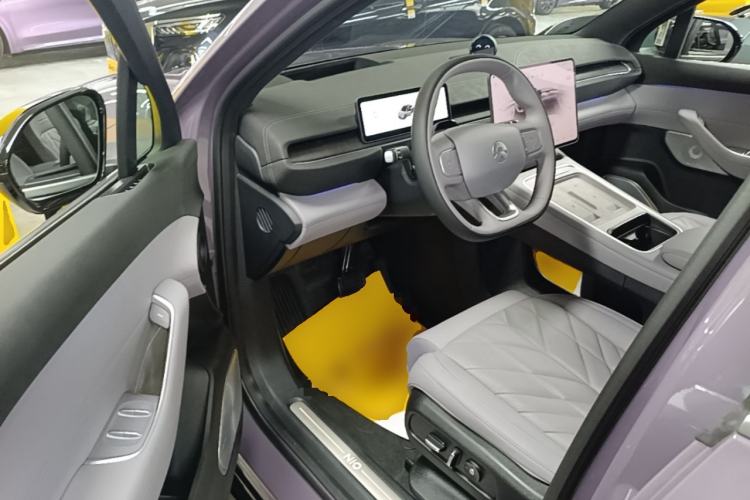 Used Nio EC6 2025 75 kWh Driver Seat