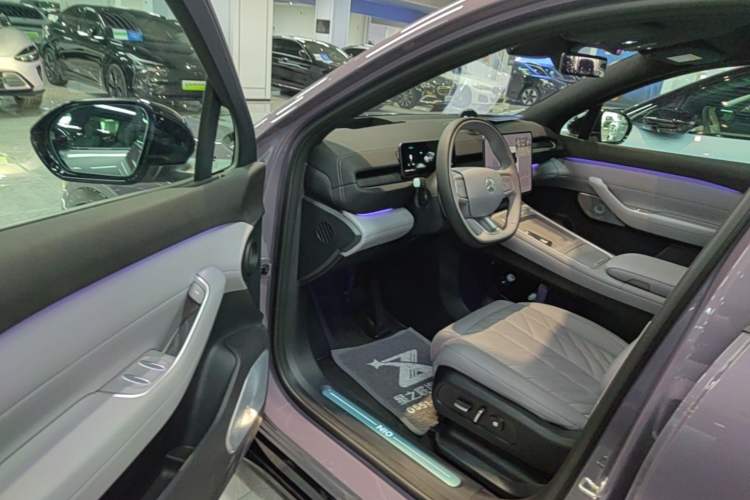 Used Nio EC6 2025 75 kWh Driver Seat