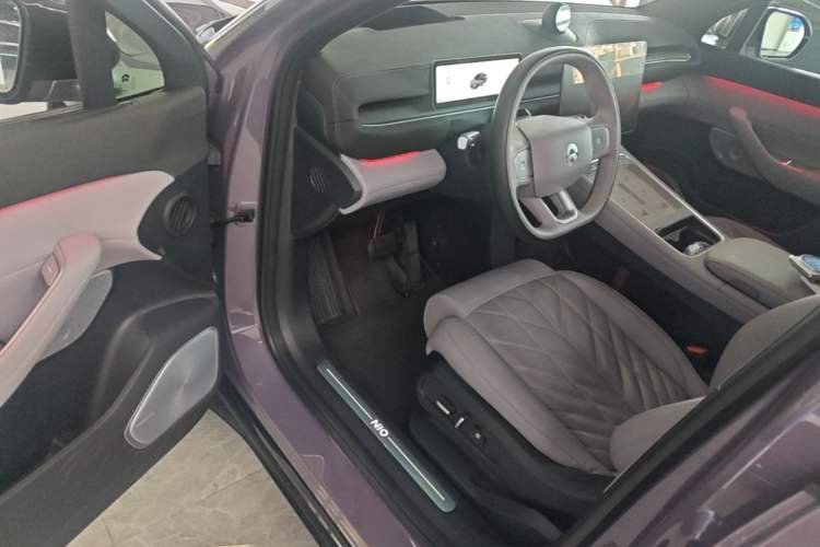 Used Nio EC6 2025 75 kWh Driver Seat