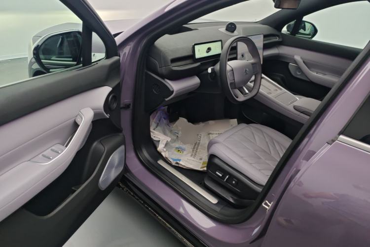 Used Nio EC6 2025 75 kWh Driver Seat