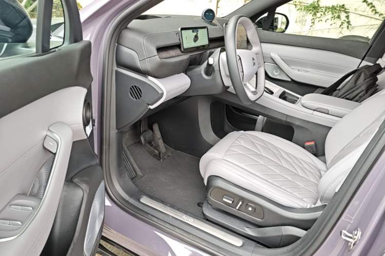 Used Nio EC6 2025 75 kWh Driver Seat