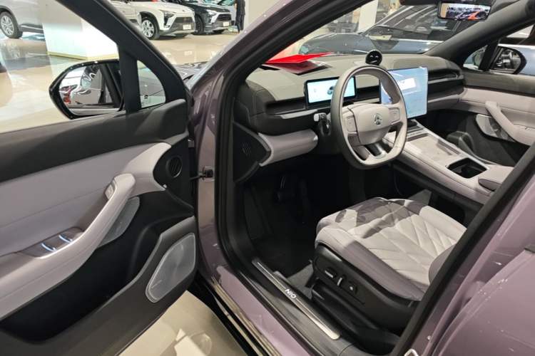 Used Nio EC6 2025 75 kWh Driver Seat