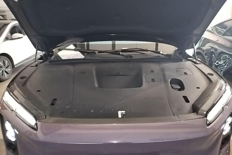 Used Nio EC6 2025 75 kWh Engine Bay