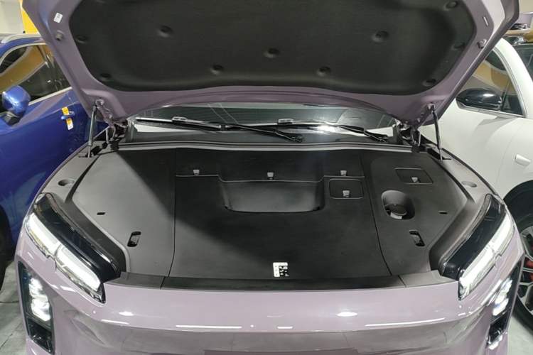 Used Nio EC6 2025 100 kWh Engine Bay
