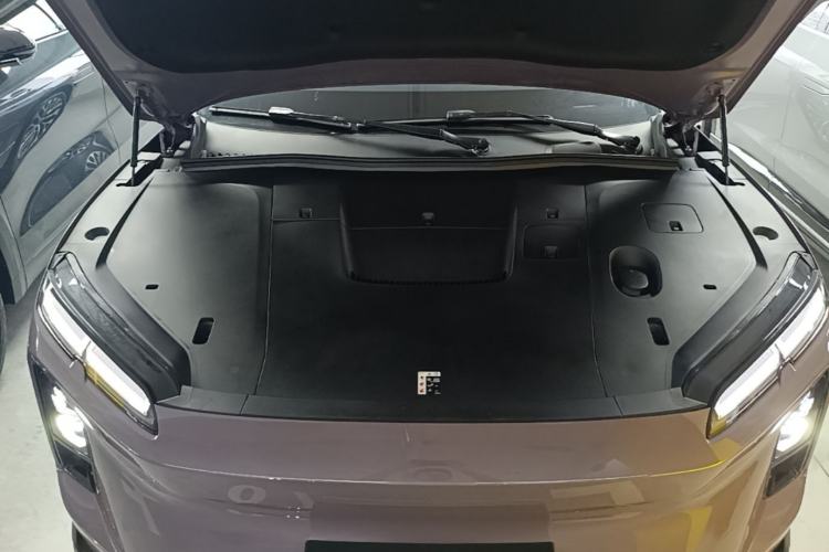 Used Nio EC6 2025 75 kWh Engine Bay